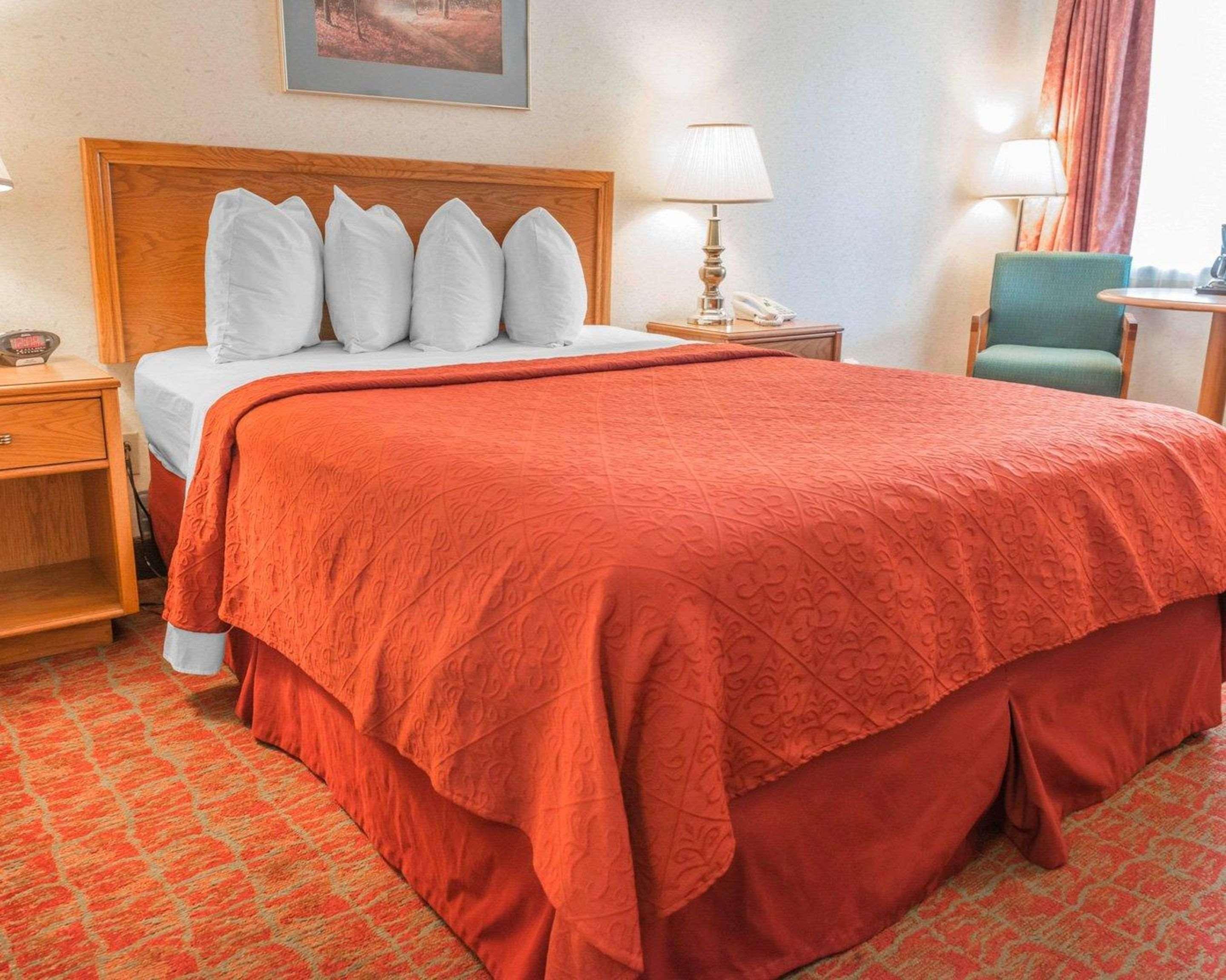 Hotel Quality Royle 2*